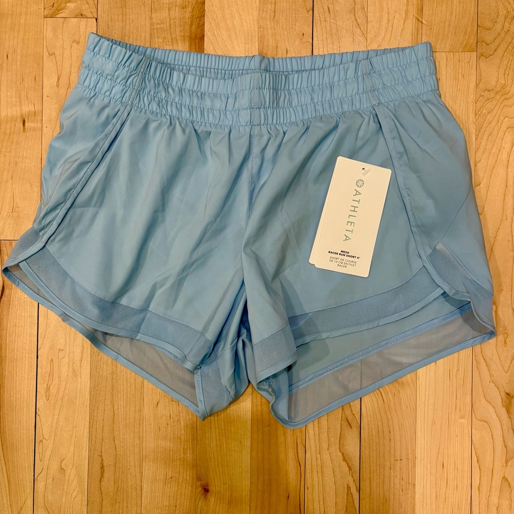 NWT Athleta Mesh Racer Run Athletic Short 4” in Light Blue. Small